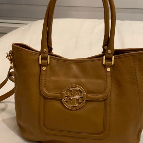TORY BURCH AMANDA Hobo Tan Leather with Gold Hardware - Picture 1 of 12